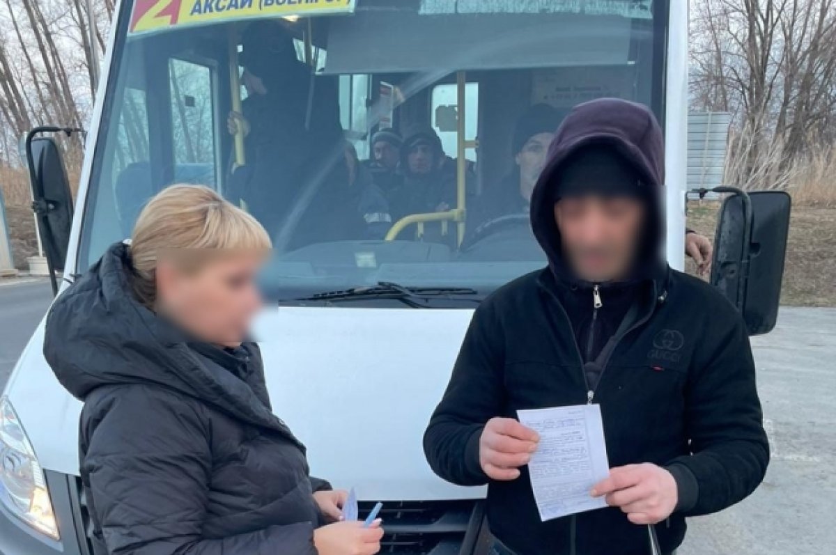 Рейд по воинскому учёту экс-мигрантов прошёл на рынке в Ростовской области