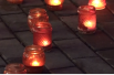 Омичи зажгли свечи в память о погибших во время теракта в Москве.