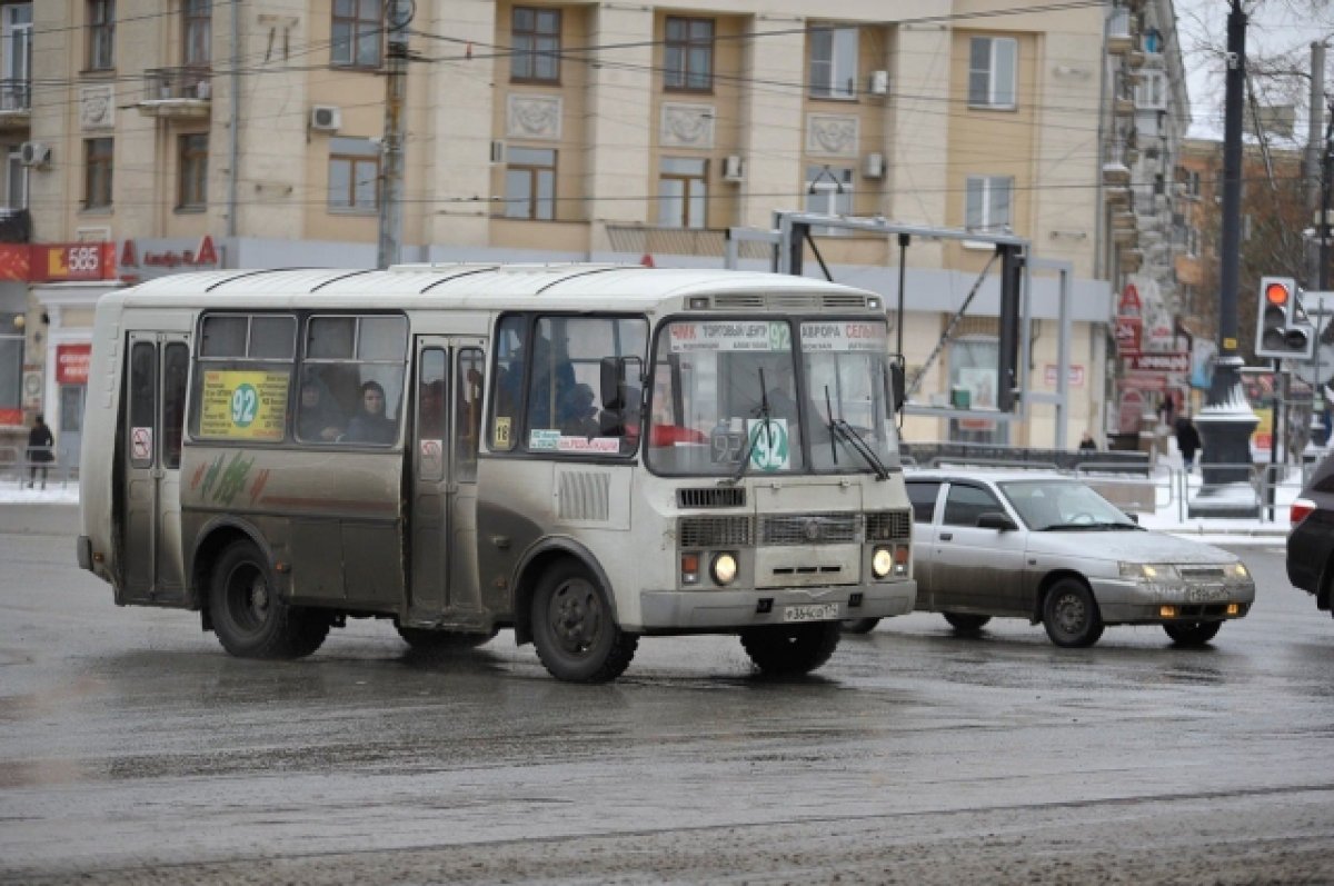 В Челябинске перестанут работать маршруты автобусов № 35 и № 40 | АиФ  Челябинск