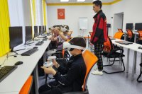 О работе специалиста-теплотехника дети узнали с помощью очков виртуальной реальности.