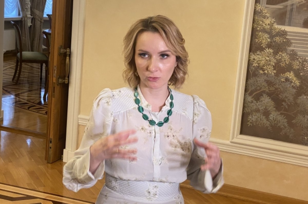 Львова-Белова рассказала, что делать, если ребенок закрылся после теракта