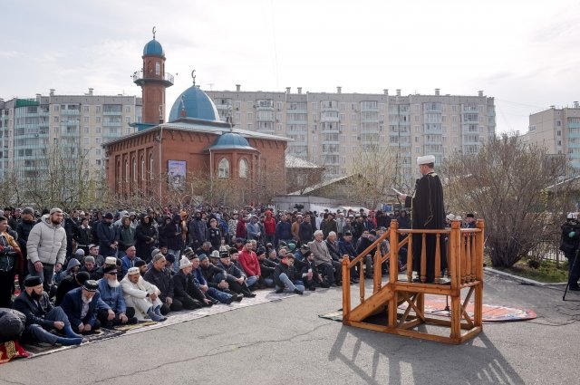На данный момент в Красноярске действует единственная мечеть, рассчитанная на 400 человек.