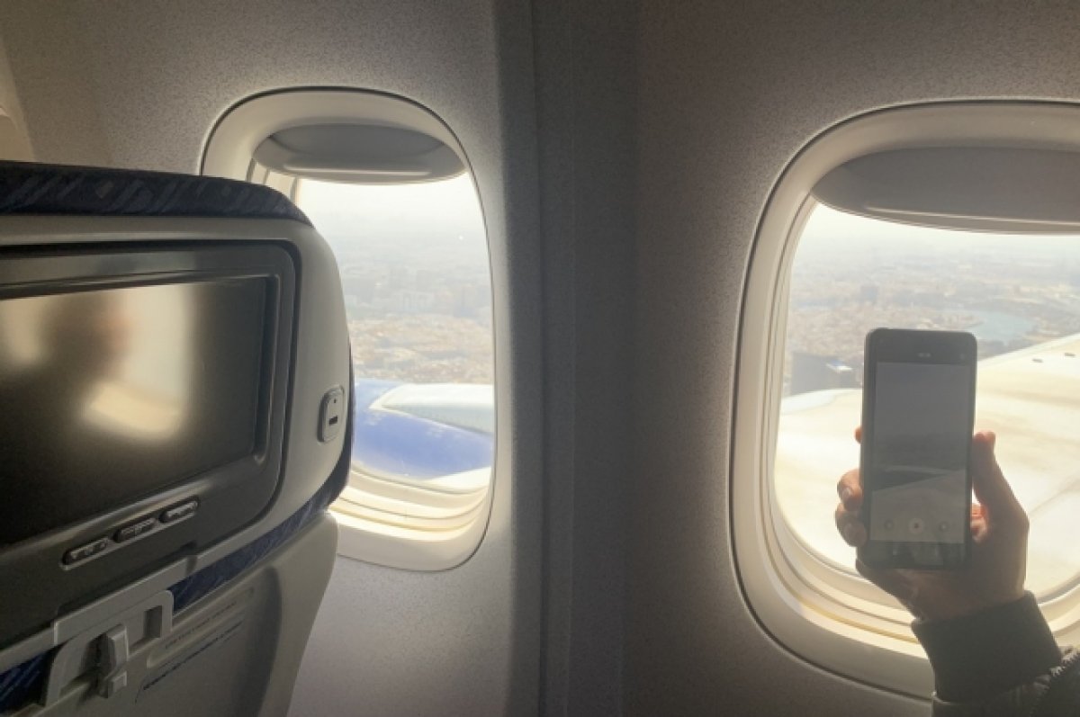В аэропорту Казани вынужденно сел самолет из-за трещины на лобовом стекле