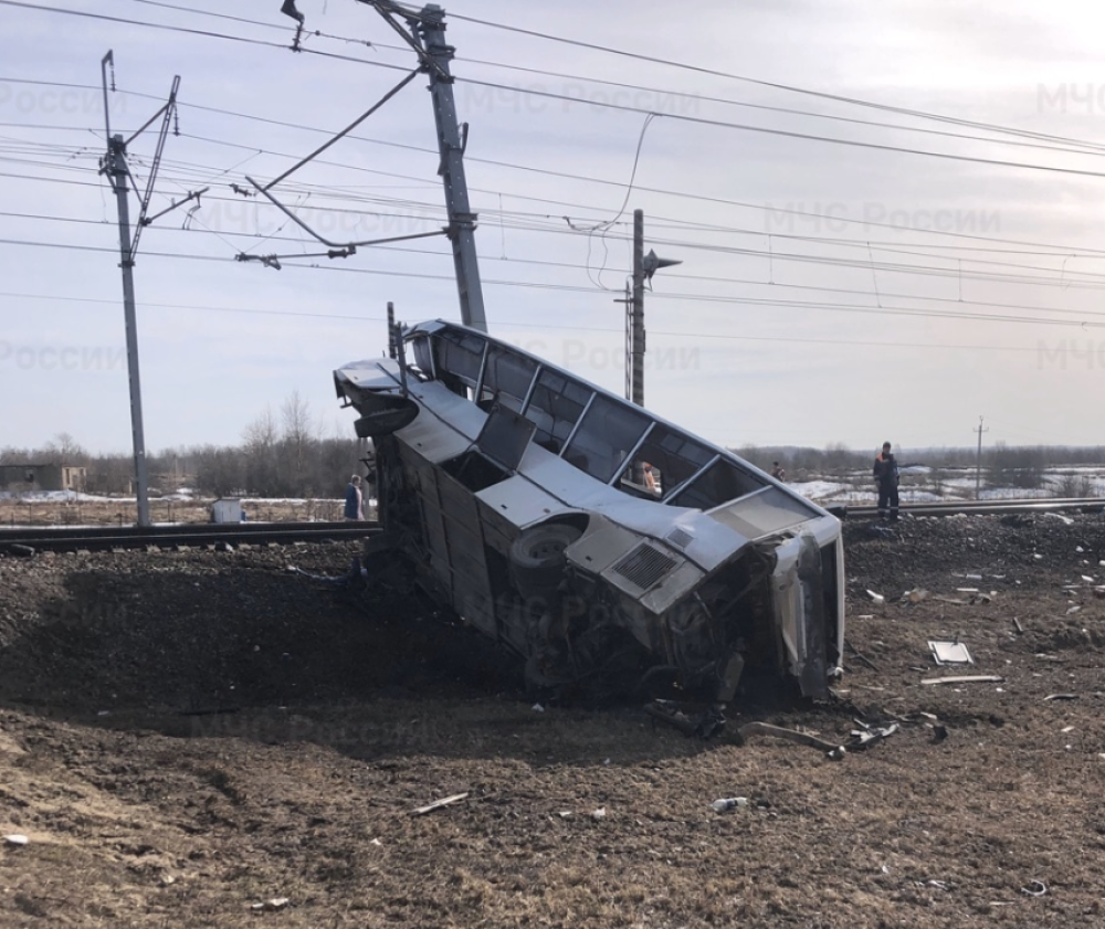 Семь человек погибли в ДТП с поездом в Ярославской области – ЯРСМИ