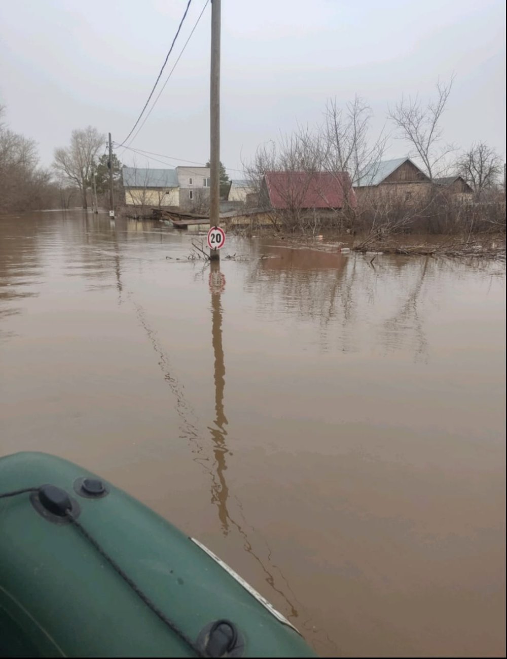 Орск и Оренбург уходят под воду из-за сильнейшего за 40 лет паводка | АиФ  Оренбург