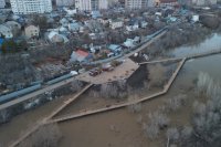 Мэр Оренбурга Салмин: уровень воды в ближайшие дни будет только расти.