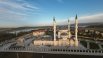 Большая соборная мечеть в Симферополе, также известная как Симферопольская соборная мечеть или Büyük Cuma Camisi. Это крупнейшая из всех мечетей, расположенных на полуострове. 