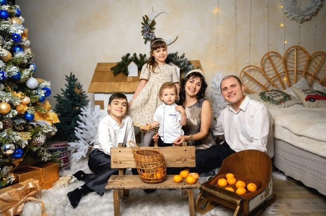 В многодетной семье Колченко-Лола очень любят отмечать Новый год и другие традиционные праздники.
