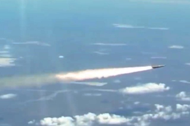 Запуск гиперзвуковой ракеты «Кинжал».