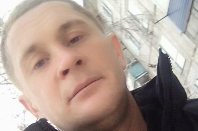Иван сумел сам выбраться из горящего минивэна и вытащил ещё двух пассажиров.