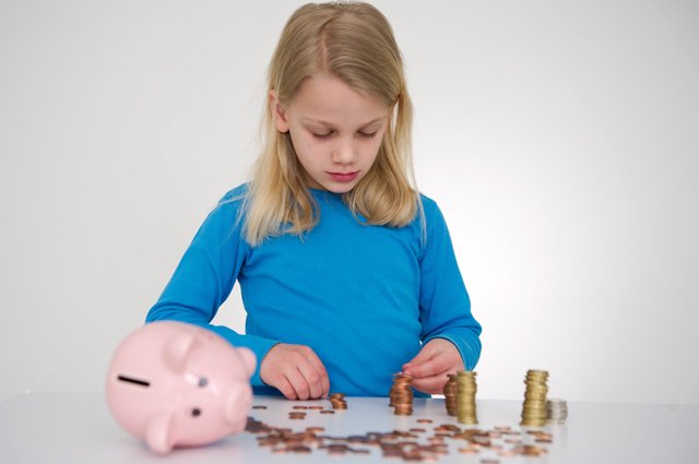 Как правильно давать ребенку карманные деньги?8