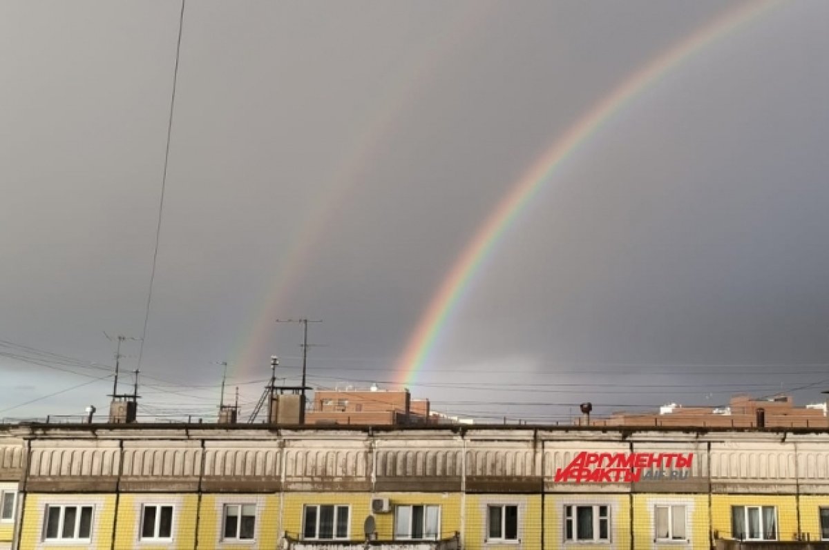 На видео 15 апреля попала двойная весенняя радуга в Твери | АиФ Тверь