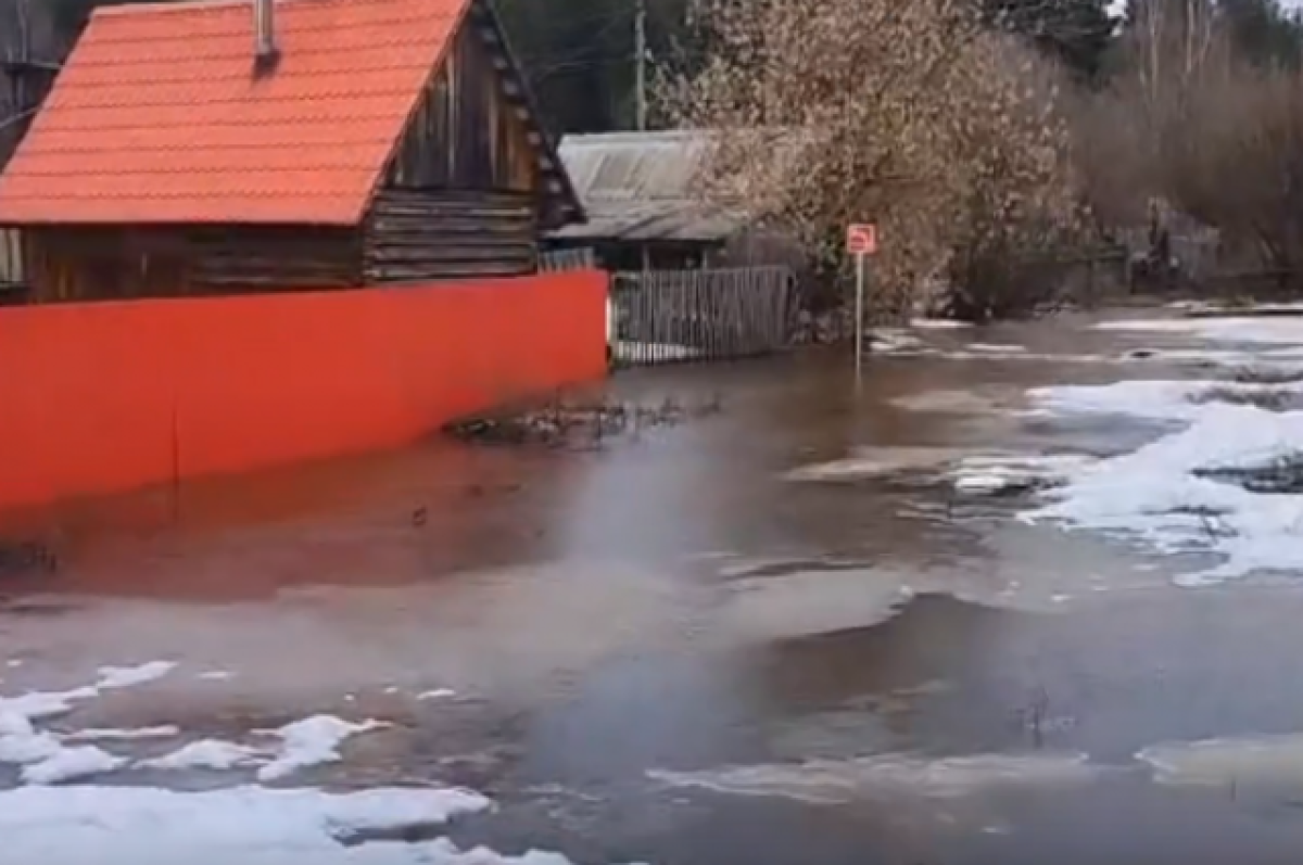 дом затопляет талыми водами (100) фото