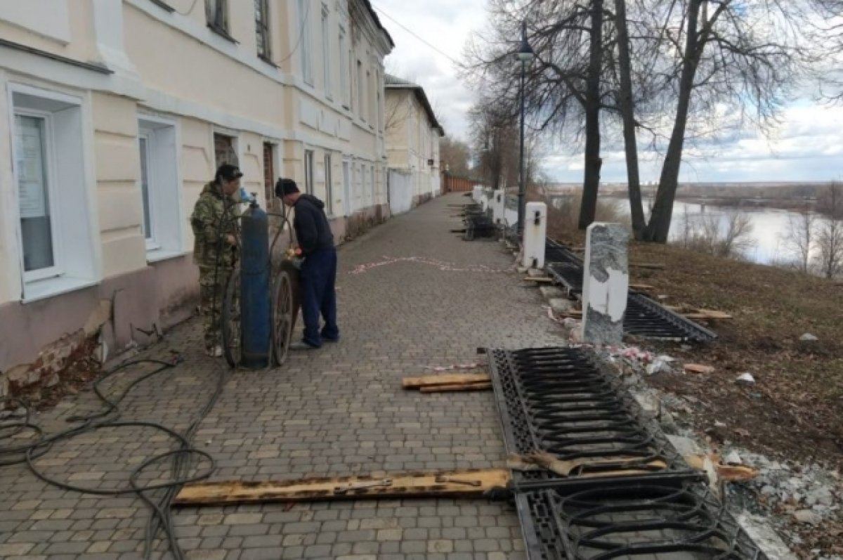 В Кирове до июня перекрыли для пешеходов набережную Грина | АиФ Киров