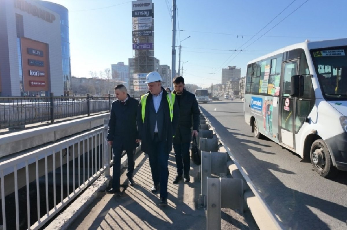 Завершающий этап работ на мосту у Пионера обсудили в Барнауле