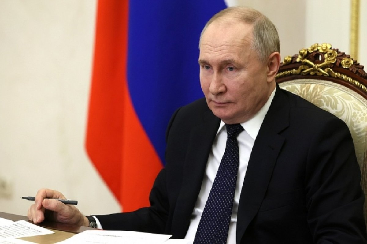 Путин по ВКС встретится с Чибисом, вышедшим на работу после ранения