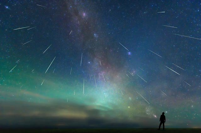Астроном Рублева раскрыла, увидят ли москвичи метеорный поток Лириды0