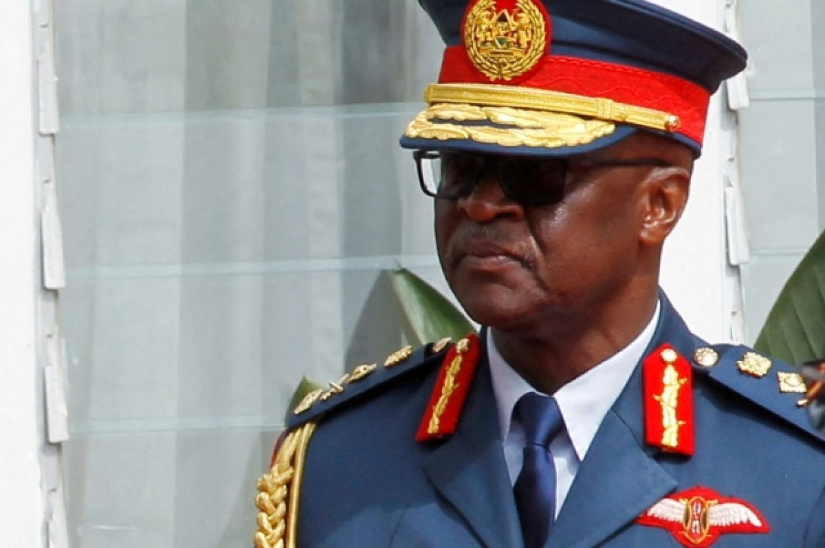 Глава сил обороны Кении и еще девять военных погибли при крушении вертолета