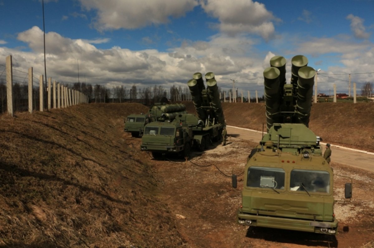 В Брянской области в ночь на 21 апреля силы ПВО сбили три беспилотника ВСУ