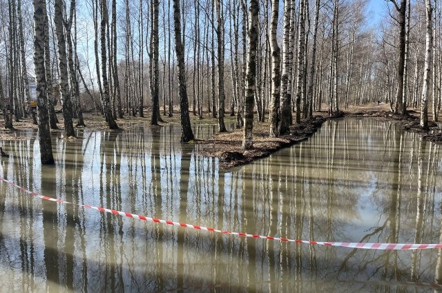 Уровень воды в р. Вятка на сегодняшнее утро составляет 341 см от нулевого поста