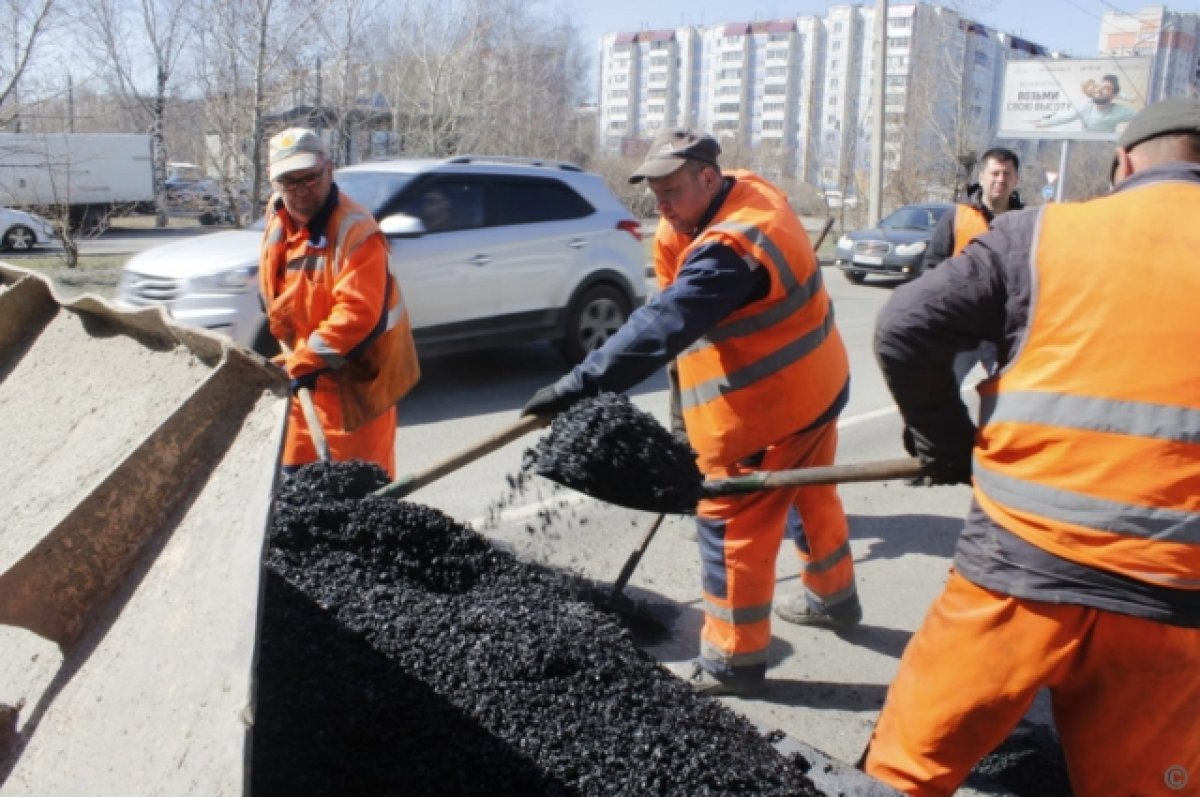 Дорожники Барнаула проводят ремонт в круглосуточном режиме