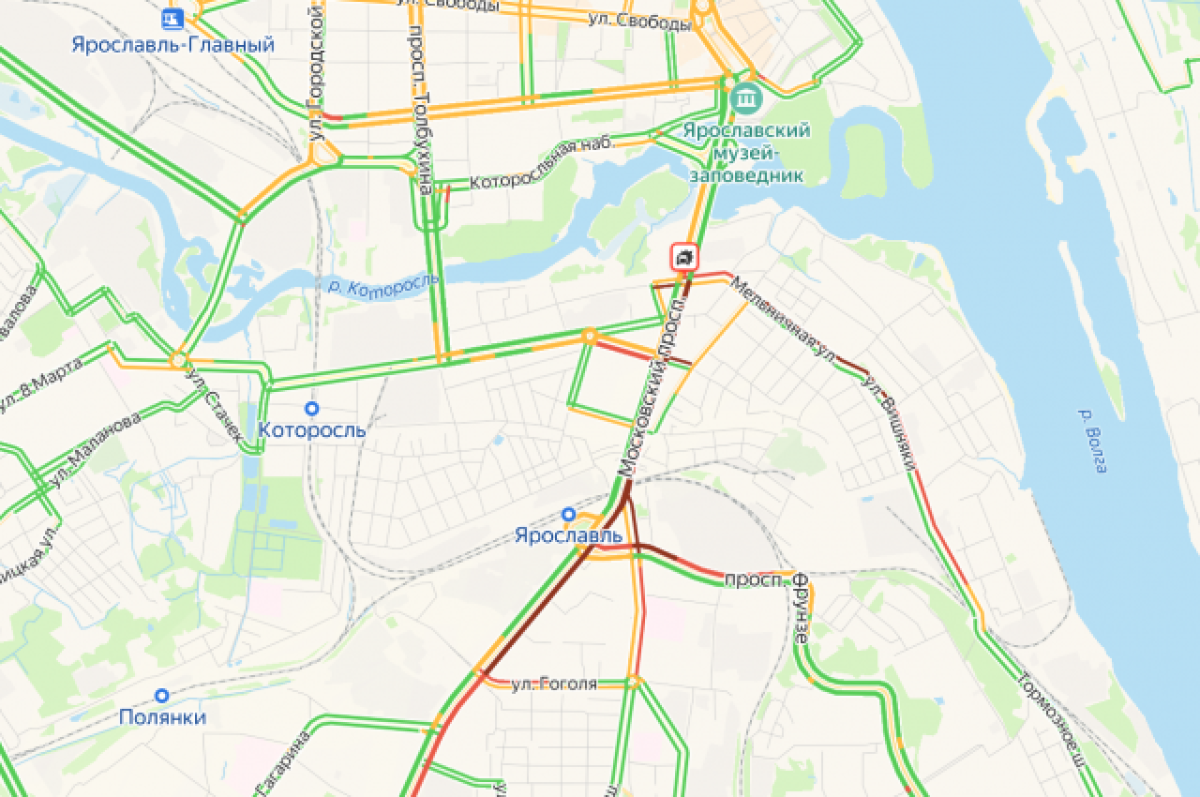 На Московском проспекте днем образовалась серьезная пробка из-за ДТП | АиФ  Ярославль