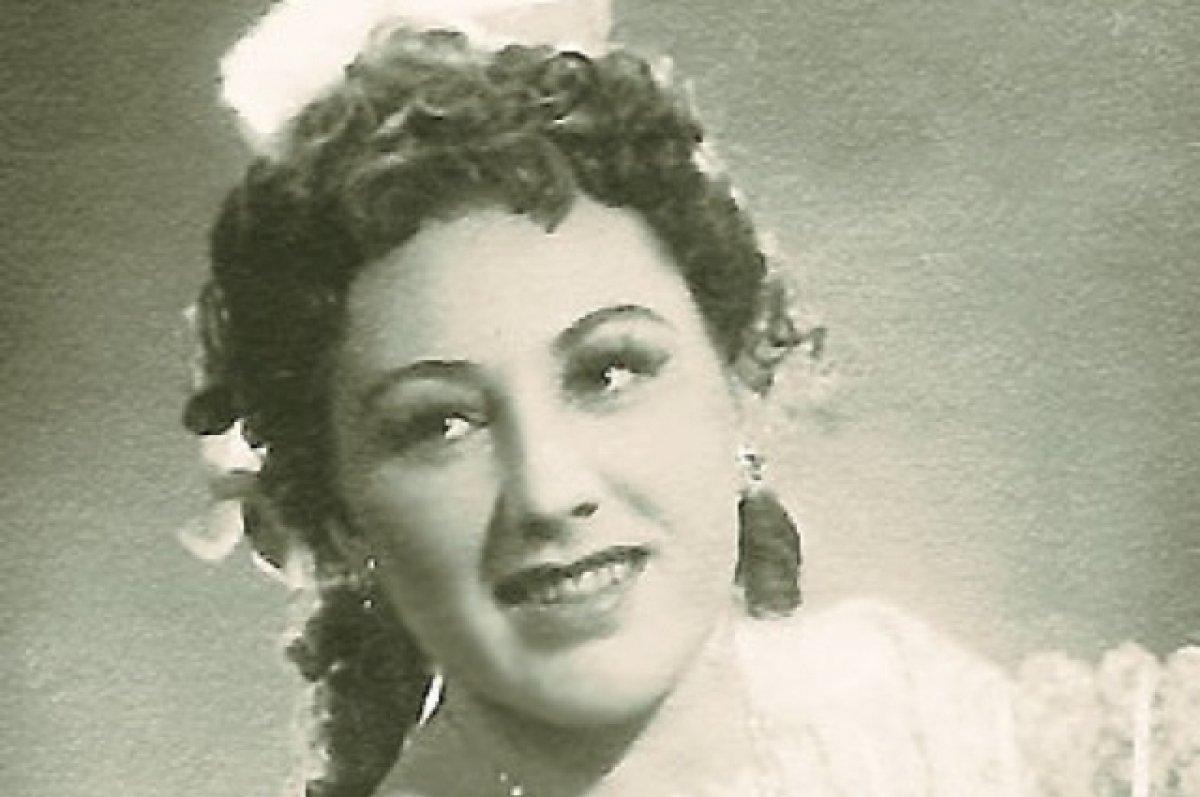 В возрасте 93 лет скончалась советская певица Нина Бызина