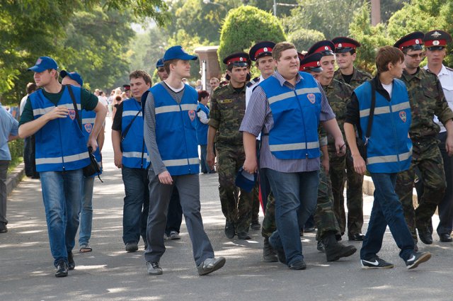 Не один год улицы Волгограда и области патрулируют казачьи дружины и общественники.