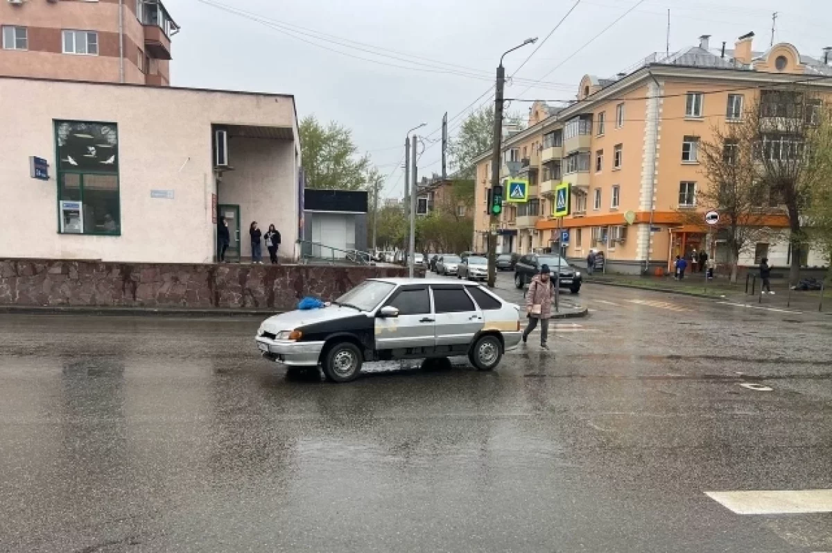 В Челябинске начинающий водитель сбил на светофоре пешехода | АиФ Челябинск