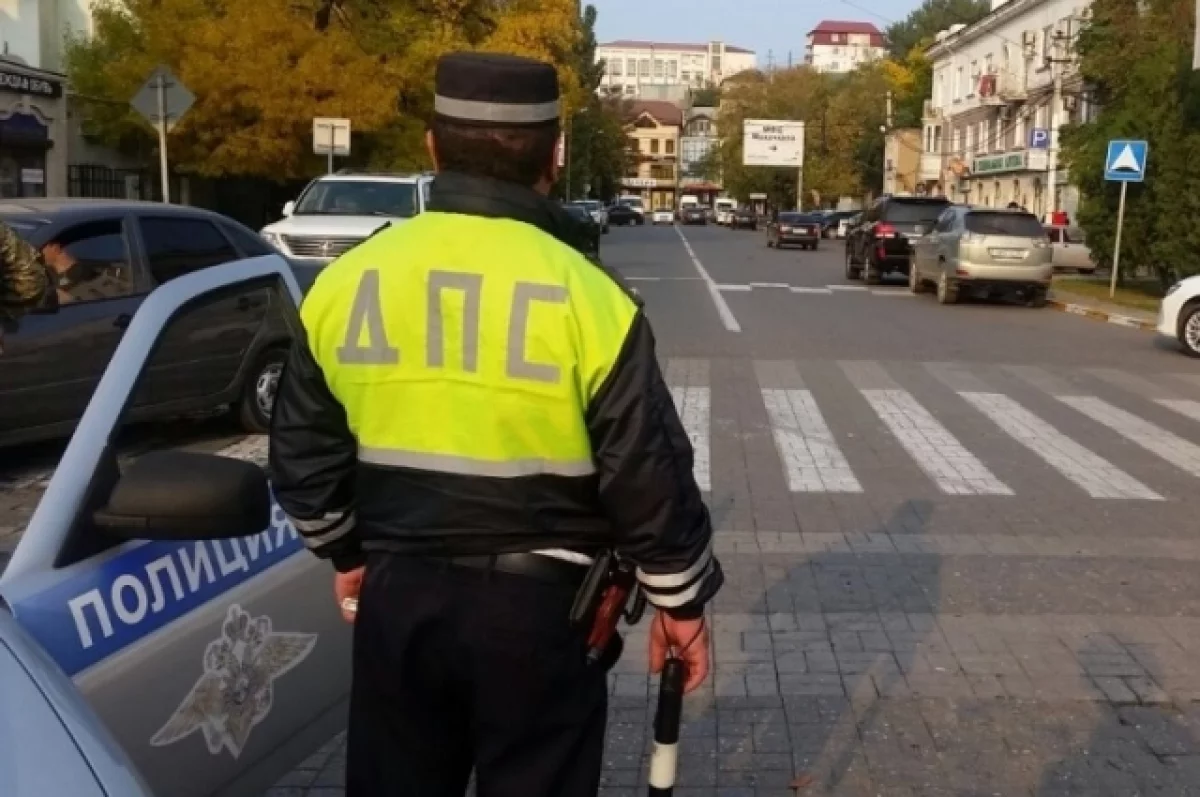 В Крыму сотрудники ДПС остановили на встречке иномарку с пьяным водителем |  АиФ Крым