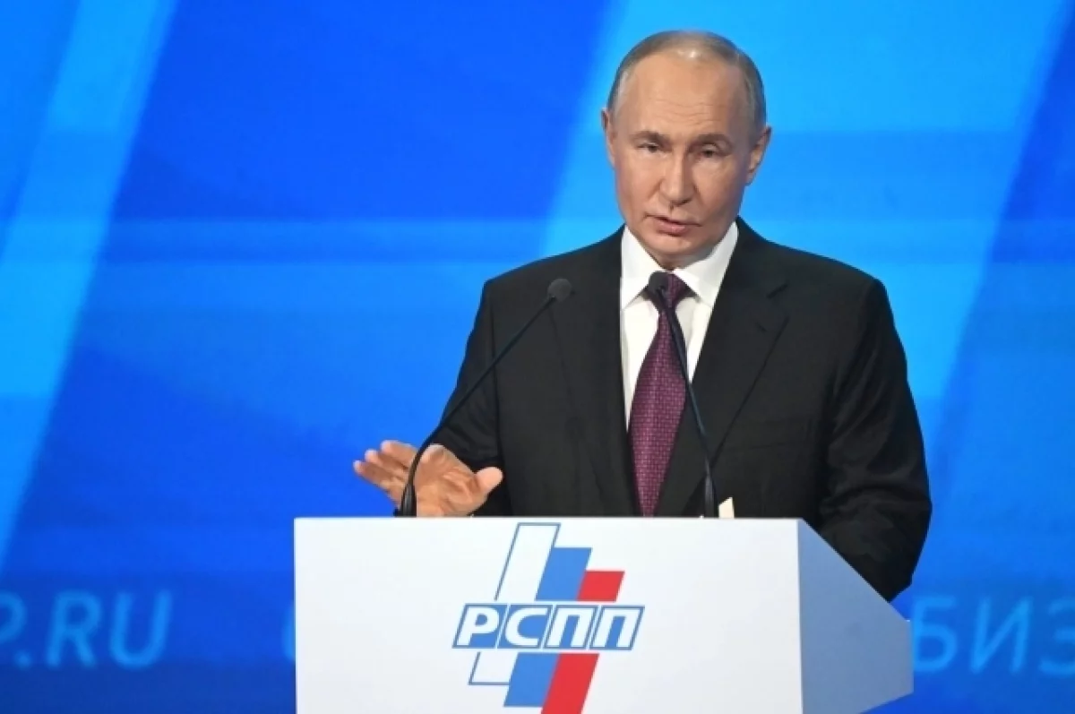 Путин обсудит запрет на работу в госорганах из-за судимостей в семье