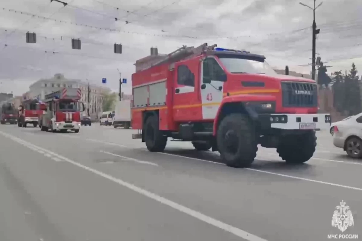 В МЧС объяснили проезд десятка спецмашин по проспекту Ленина в Челябинске |  АиФ Челябинск