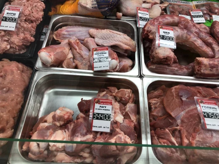 На ростовском рынке на днях открылся магазин с мясом индейки от фермеров региона.