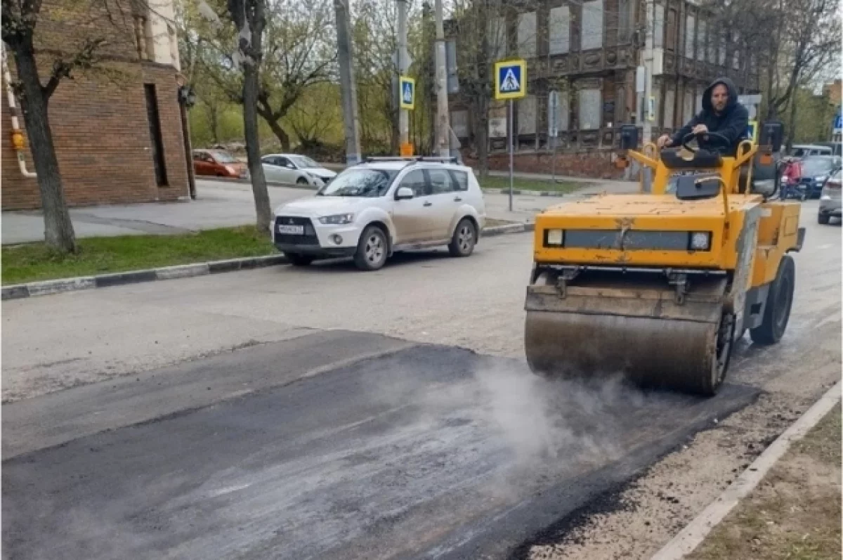 В Туле продолжается ямочный ремонт дорог | АиФ Тула