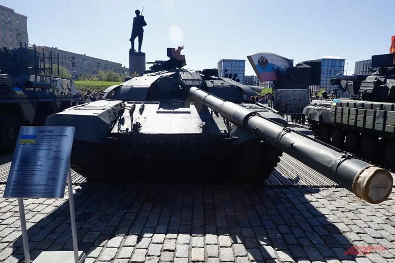 Танк Т-72АГ.