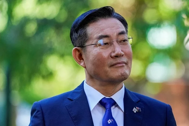 Министр обороны Южной Кореи Син Вон Сик