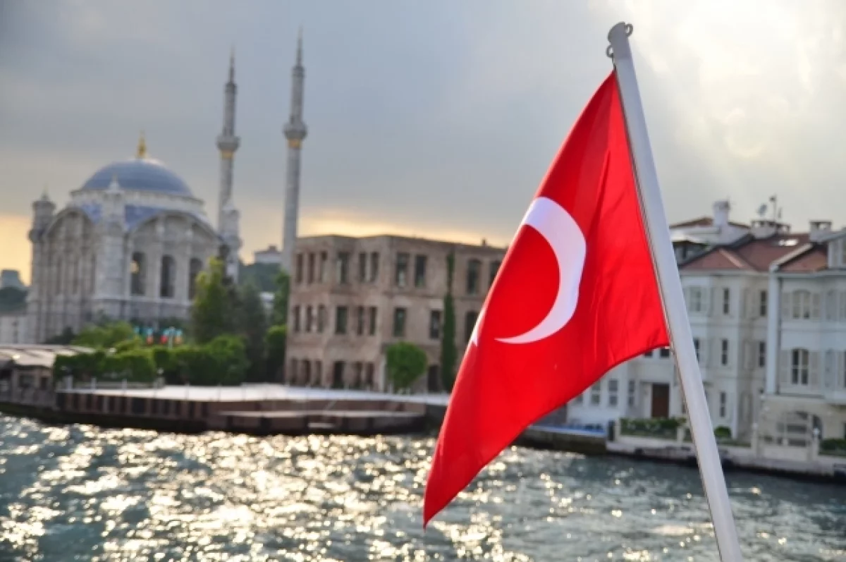 Bloomberg: Турция приостановила торговлю с Израилем