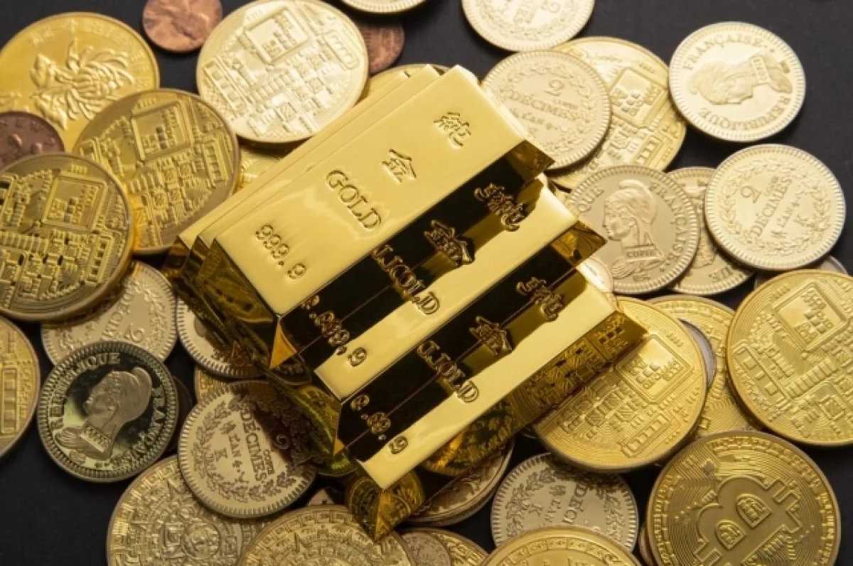 Правительство РФ отменило действие курсовой экспортной пошлины на золото