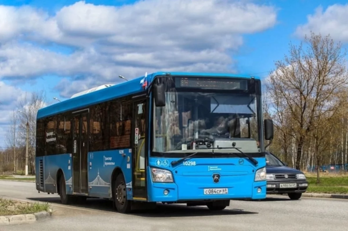 В Твери из-за перекрытия дорог изменится маршрут некоторых автобусов | АиФ  Тверь