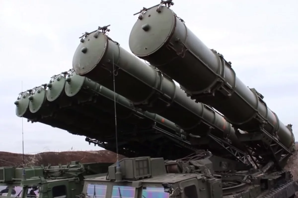Минобороны: силы ПВО уничтожили 4 ракеты ATACMS над Крымом0
