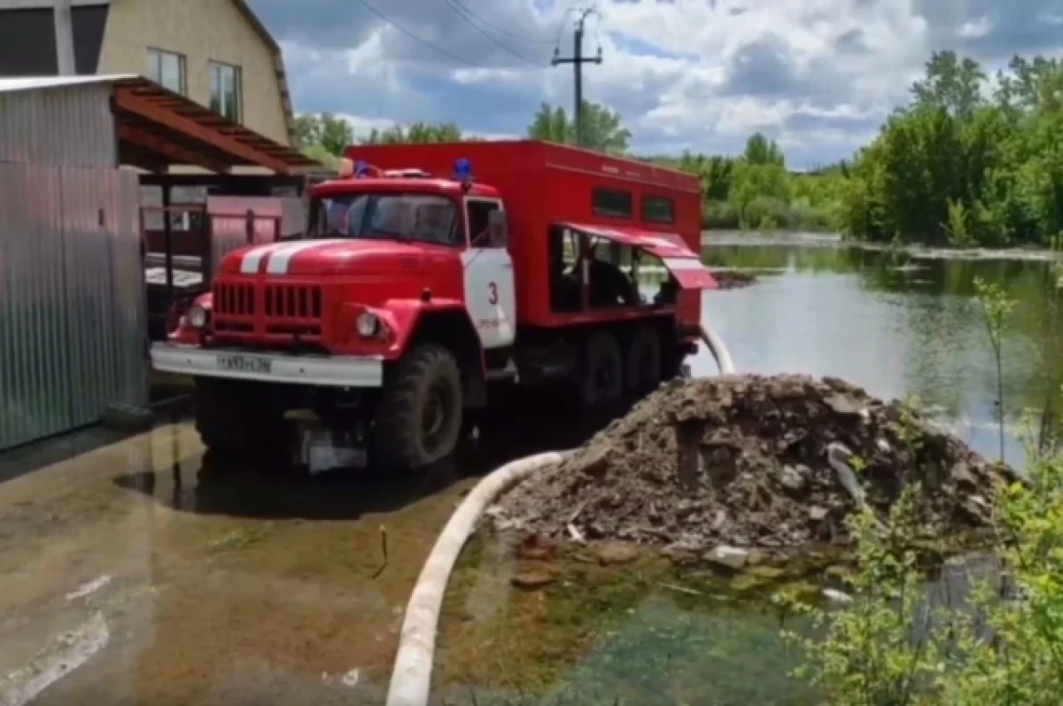 В СНТ Оренбурга продолжают откачивать воду | АиФ Оренбург