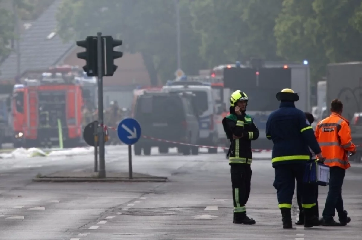 В Берлине все еще тушат пожар на заводе Diehl, выпускающем ЗРК для Украины