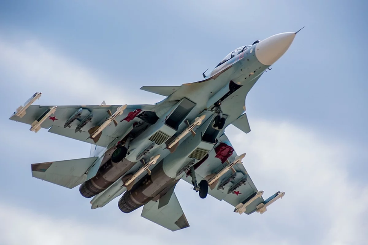 Истребители Су-30СМ не дали авиации ВСУ взлететь с аэродромов в зоне СВО