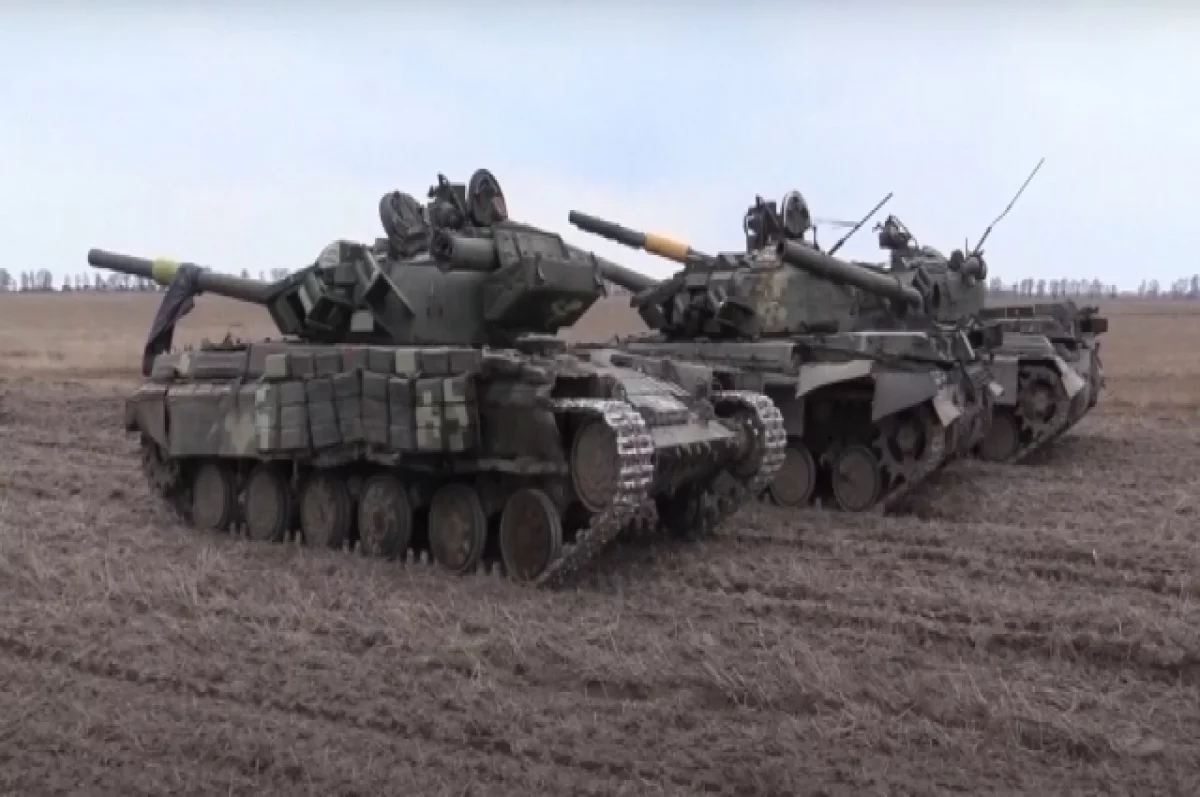 Бойцы группировки Восток захватили танк Т-64 ВСУ под Угледаром