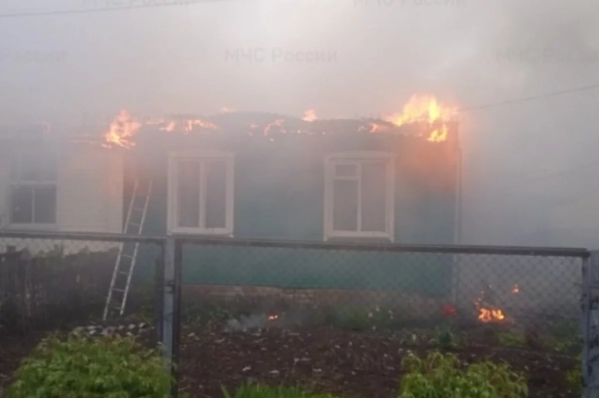 Сотрудники МЧС ликвидировали два пожара в Комаричском районе Брянщины