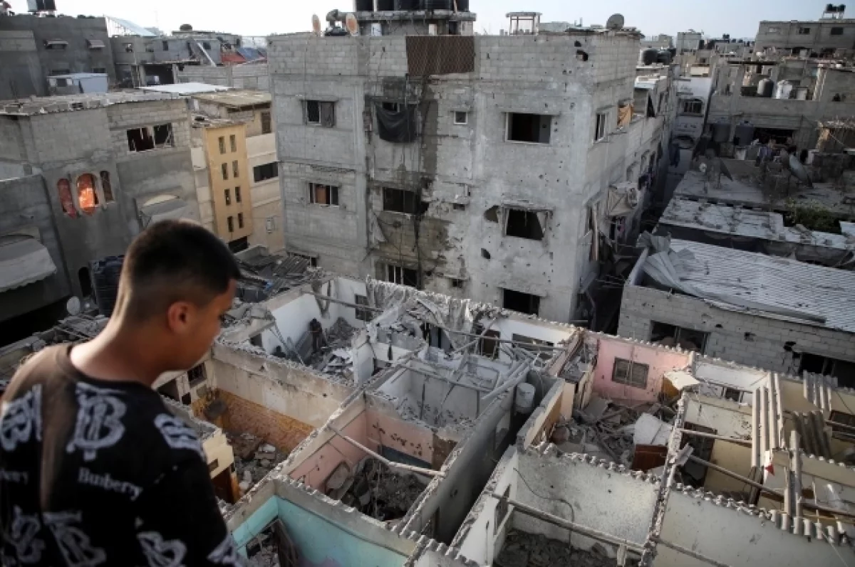 В результате удара Израиля по жилому комплексу в Газе погибли семь человек