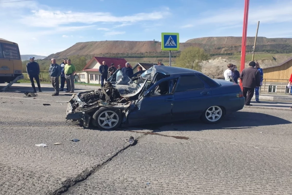 19-летний водитель ВАЗ погиб в ДТП с автобусом в Челябинской области | АиФ  Челябинск