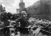  Парад Победы на Красной площади в Москве 24 июня 1945 года в ознаменование разгрома фашистской Германии во Второй мировой войне 1939-1945 годов. Участники парада бросают к подножию Мавзолея В. И. Ленина немецкие знамена.