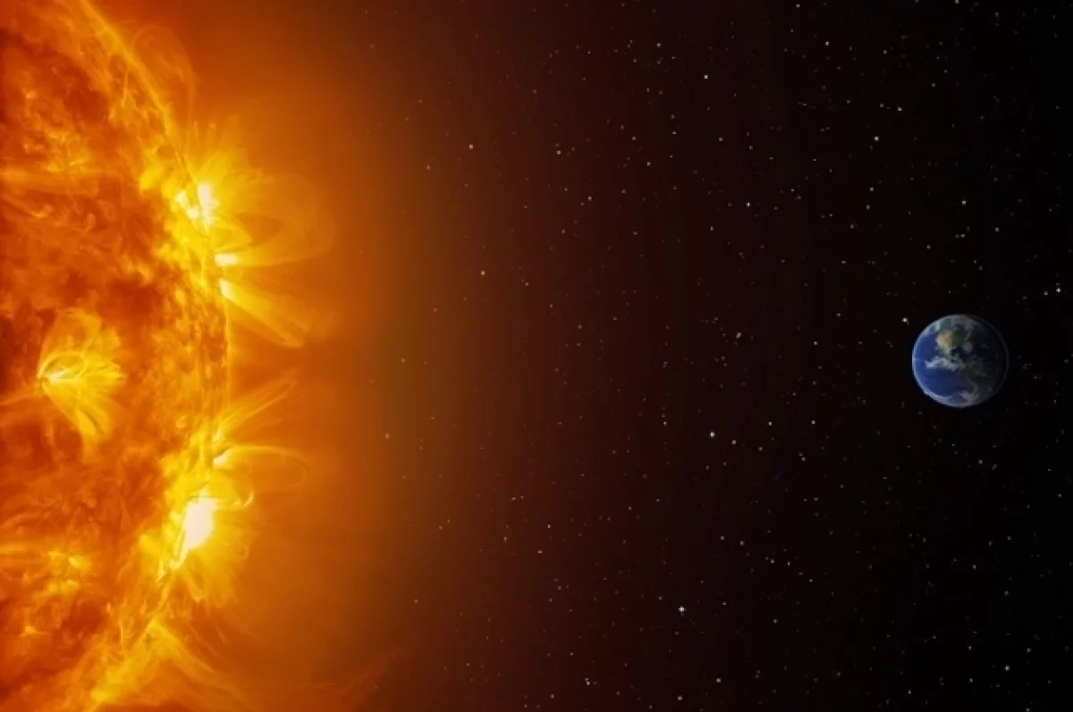 Ученые зафиксировали 15 мощных вспышек на Солнце за 8 мая