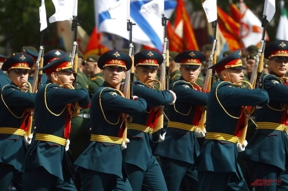 РФ не пригласила на парад Победы официальных лиц недружественных стран
